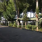 Отель Nature Kolonje (Fier)